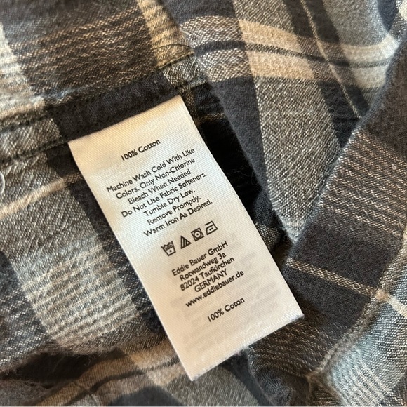 ❤️ Eddie Bauer Men's Black and Gray Plaid Shirt XL - Picture 5 of 10